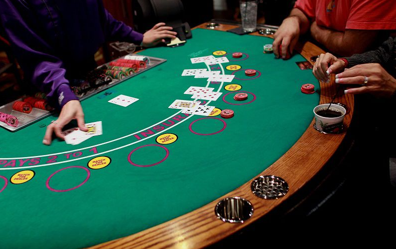 Luật chơi của hình thức “cược bảo hiểm” trong blackjack